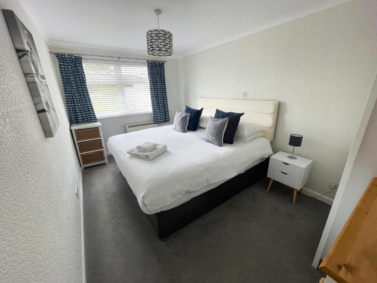 1 Chatsworth Riverscape Apartments - Riverview Apartment In Great Location With Free Parking Overlooking The Gannel Just A Short Walk From Newquays Incredible Beaches And Local Amenities New Quay Eksteriør bilde