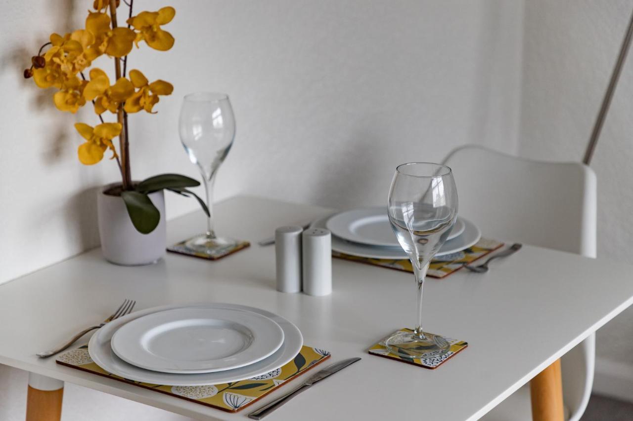 1 Chatsworth Riverscape Apartments - Riverview Apartment In Great Location With Free Parking Overlooking The Gannel Just A Short Walk From Newquays Incredible Beaches And Local Amenities New Quay Eksteriør bilde