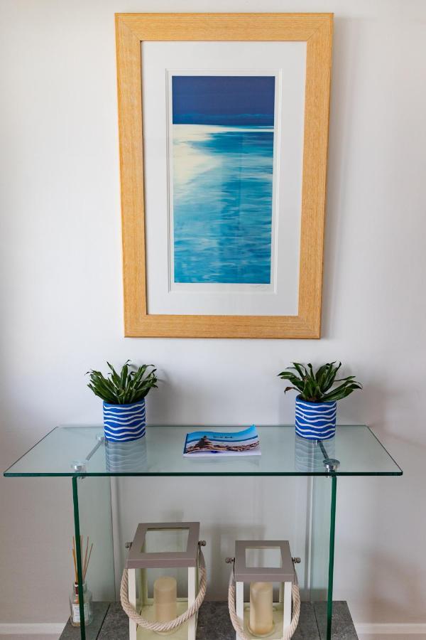1 Chatsworth Riverscape Apartments - Riverview Apartment In Great Location With Free Parking Overlooking The Gannel Just A Short Walk From Newquays Incredible Beaches And Local Amenities New Quay Eksteriør bilde